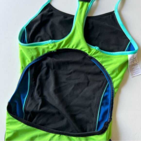 Girls Aqua Sphere 1 Piece EUC - Picture 9 of 11